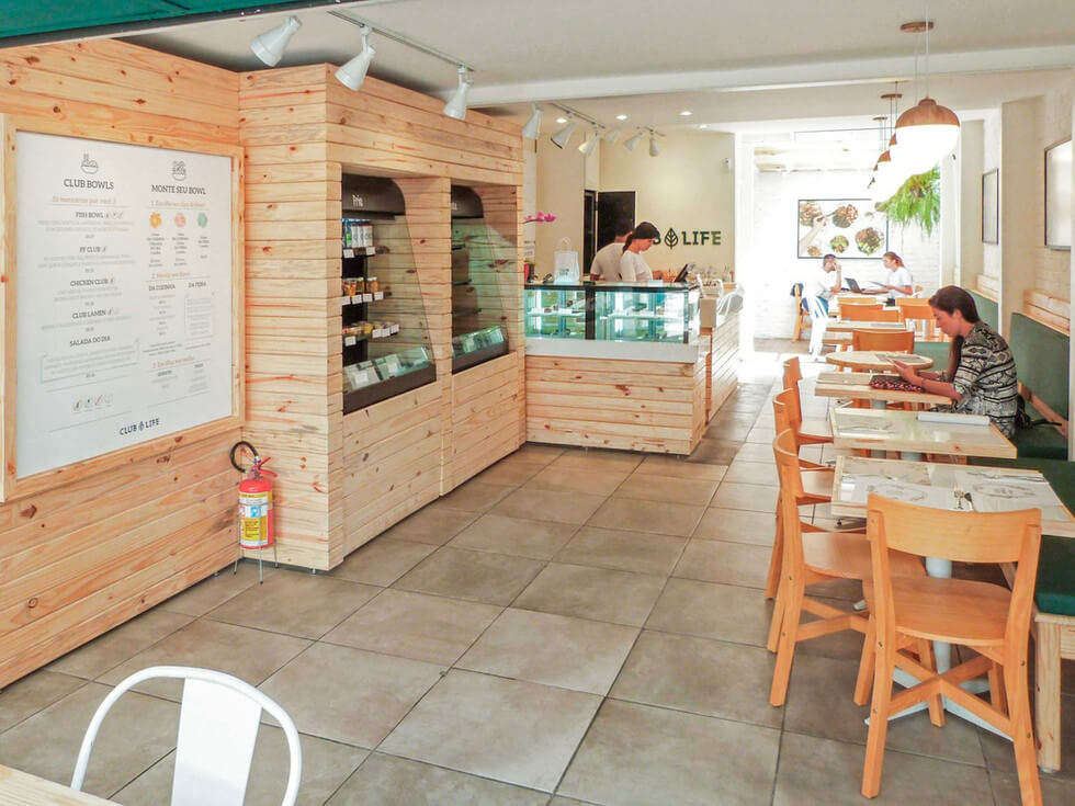 Arquitetura de interior de restaurante e loja de comidas saudáveis, Club Life.